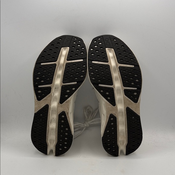 On Running Cloud Surfer Max Women's 7 Cream Sneakers S1 - Picture 5 of 6